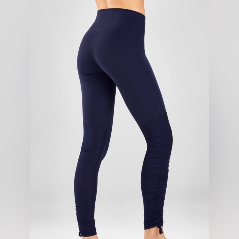 Women’s Fabletics Leggings